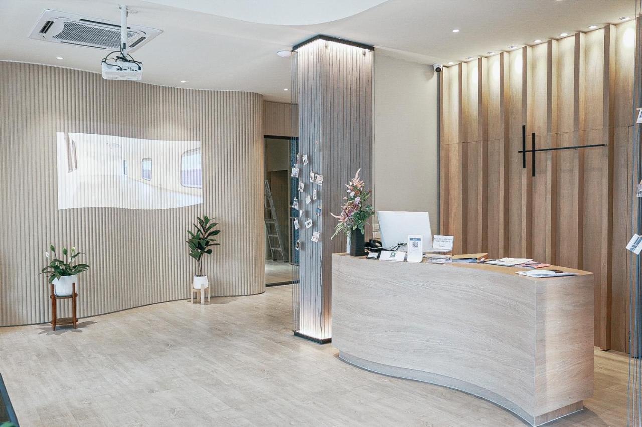HOMITEL Bangkok Hotel Bagian luar foto