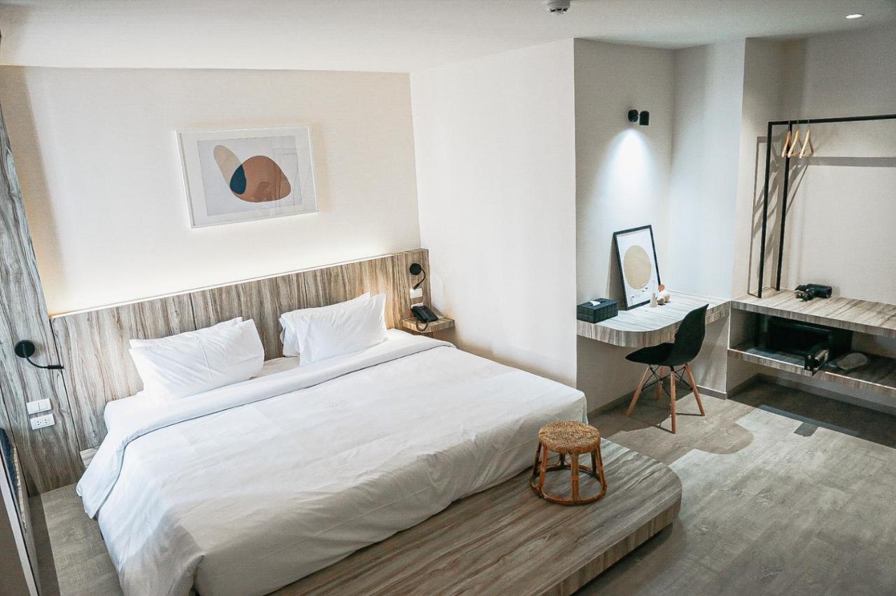 HOMITEL Bangkok Hotel Bagian luar foto