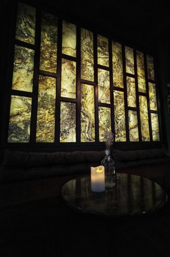 HOMITEL Bangkok Hotel Bagian luar foto