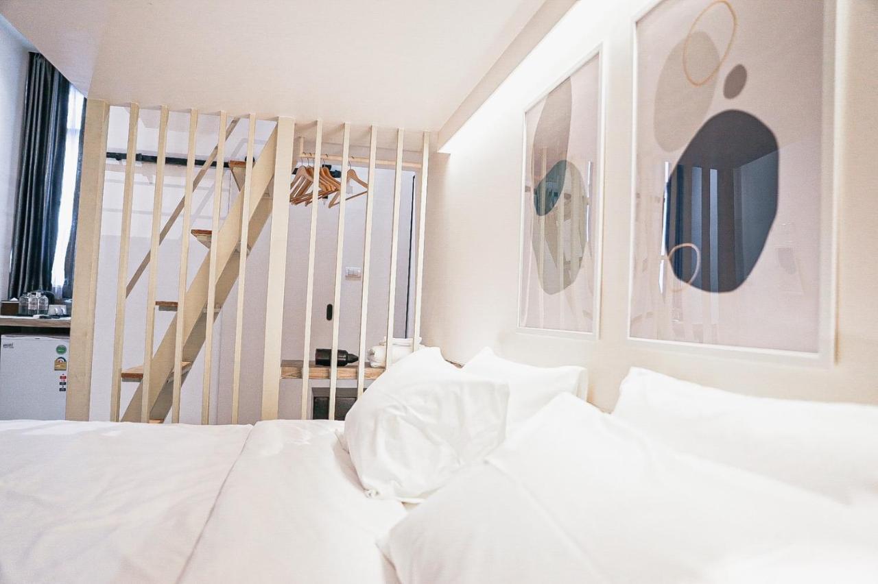 HOMITEL Bangkok Hotel Bagian luar foto